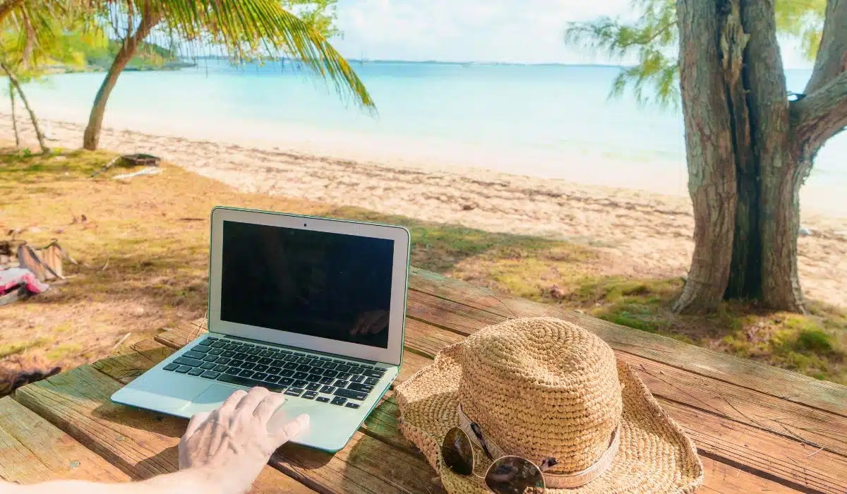 Why Moving to Florida as a Digital Nomad Might Be a Smart Move in 2024